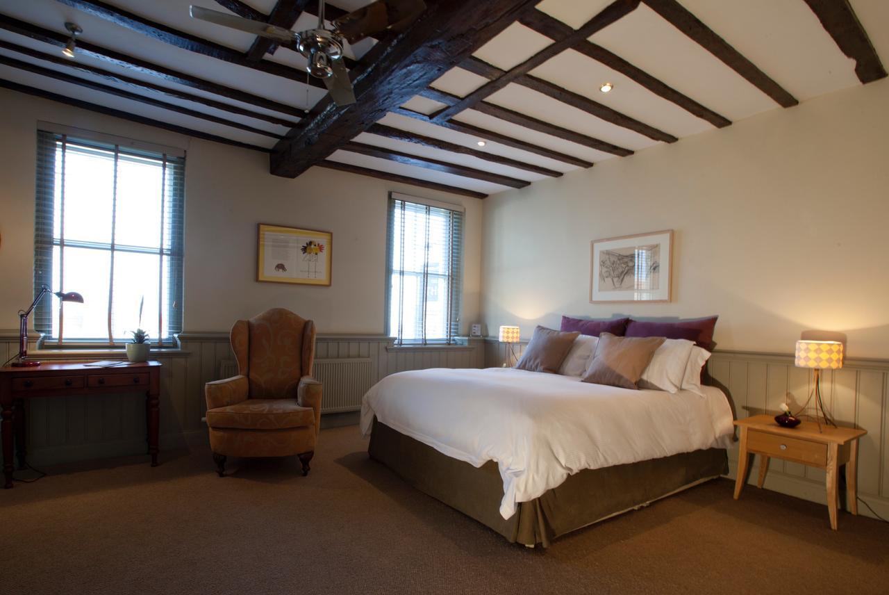 The Mistley Thorn Hotel ภายนอก รูปภาพ