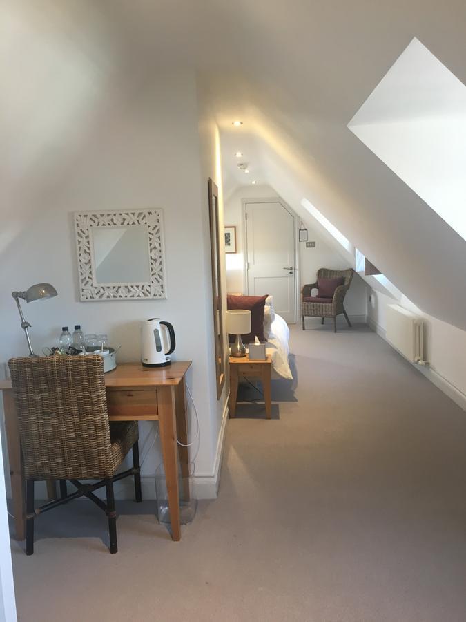 The Mistley Thorn Hotel ภายนอก รูปภาพ