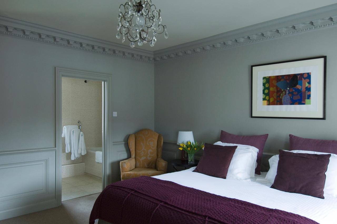 The Mistley Thorn Hotel ภายนอก รูปภาพ