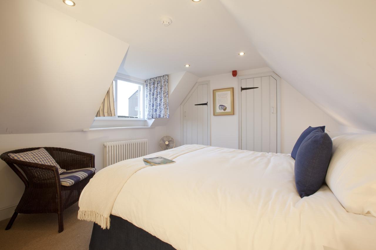 The Mistley Thorn Hotel ภายนอก รูปภาพ